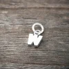 New Faith Berlock bokstav W