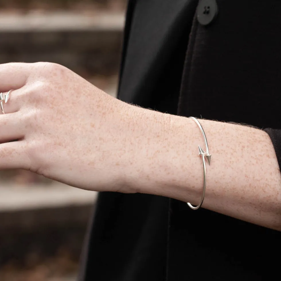 silverarmband_stelt__spik_1.webp Sale Faith Silverarmband stelt - spikes