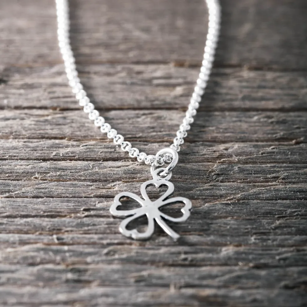 silverhalsband__lyckoklve_0.webp Hot Faith Silverhalsband lyckoklöver kontur