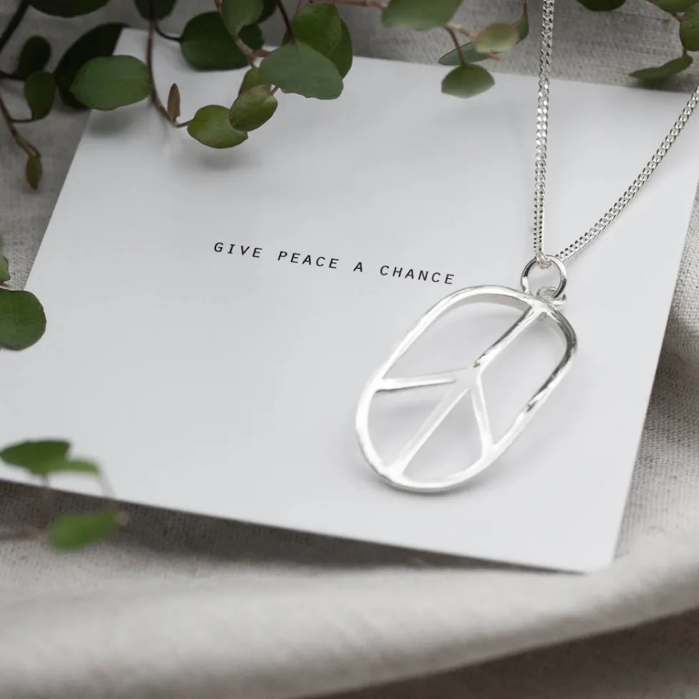 silverhalsband_stort_peac_2.webp Fashion Faith Silverhalsband stort peace