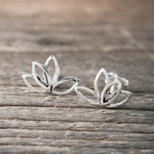 Outlet Faith Silverörhängen lotusblomma