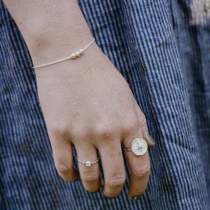 Hot Faith Silverring m vit månsten
