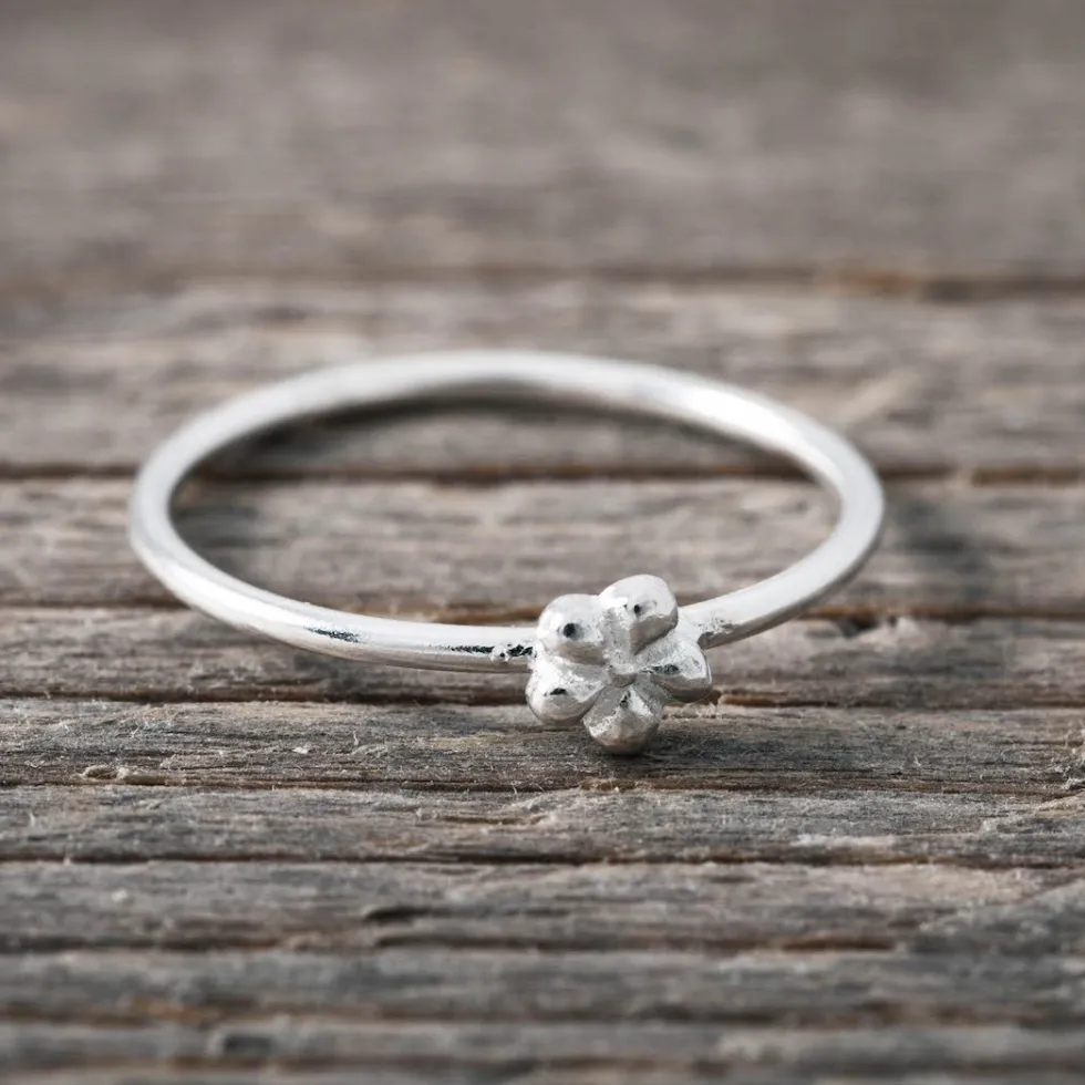 silverring_miniblomma_0.webp Fashion Faith Silverring miniblomma
