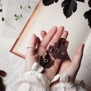 Online Faith Silverring tunn med tre kulor
